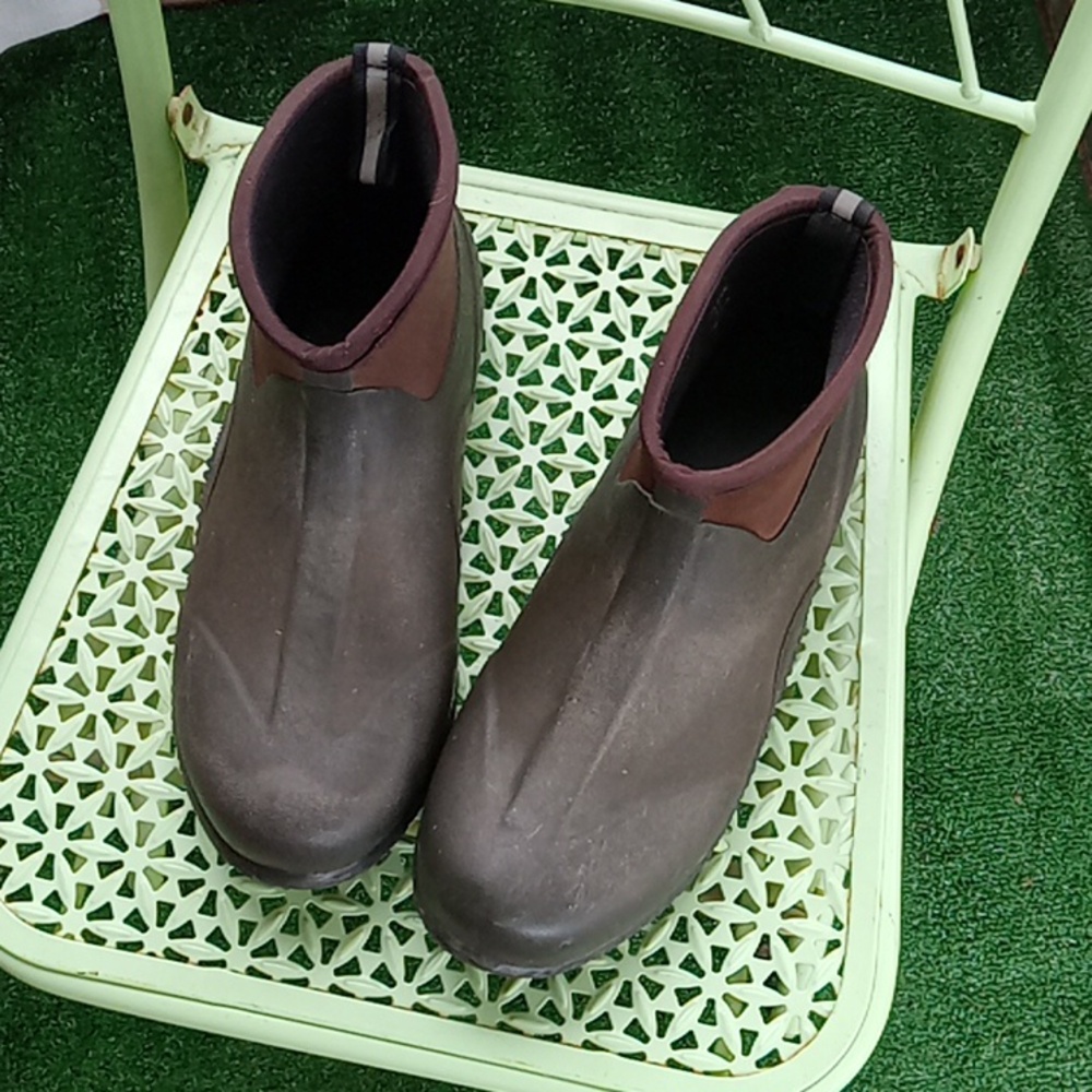 Duck & Fish boots